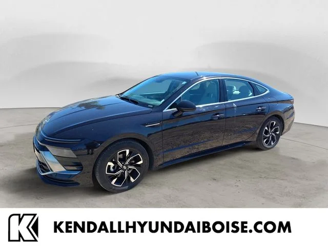 Used 2025 Blue Hyundai SEL image 1