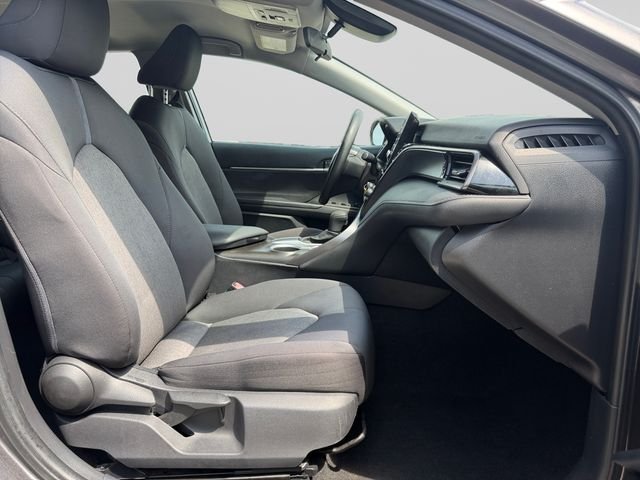 Used 2021 Predawn Gray Mica Toyota LE image 15