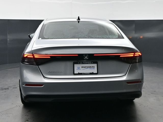 New 2026 Solar Silver Metallic Honda SE image 6