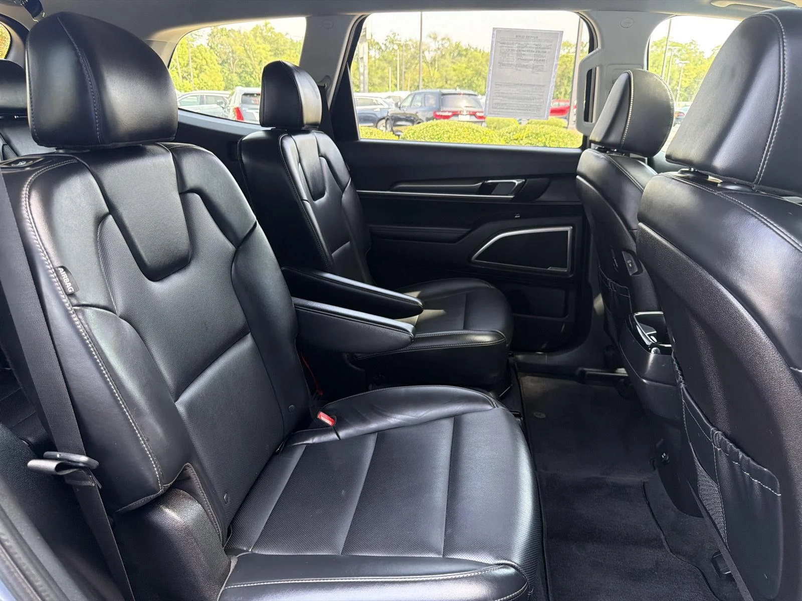 Used 2024 Everlasting Silver Kia S image 37