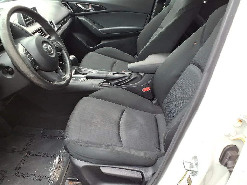 Used 2014 White Mazda i Sport image 13