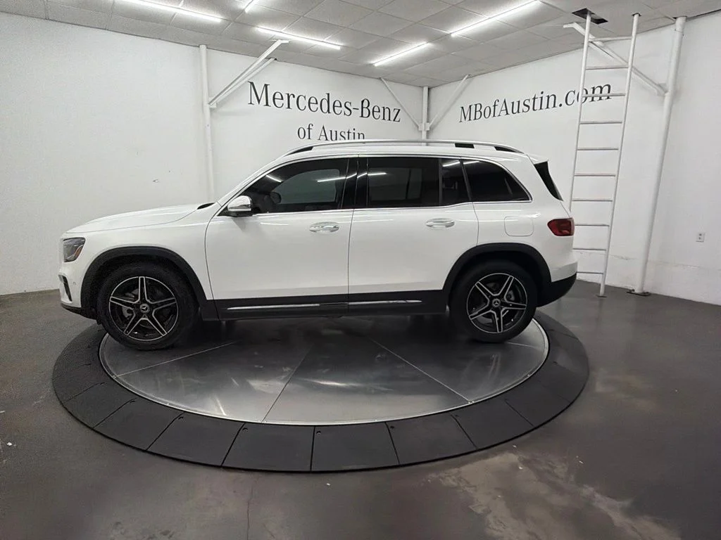 New 2026 White Mercedes-Benz GLB 250 image 4