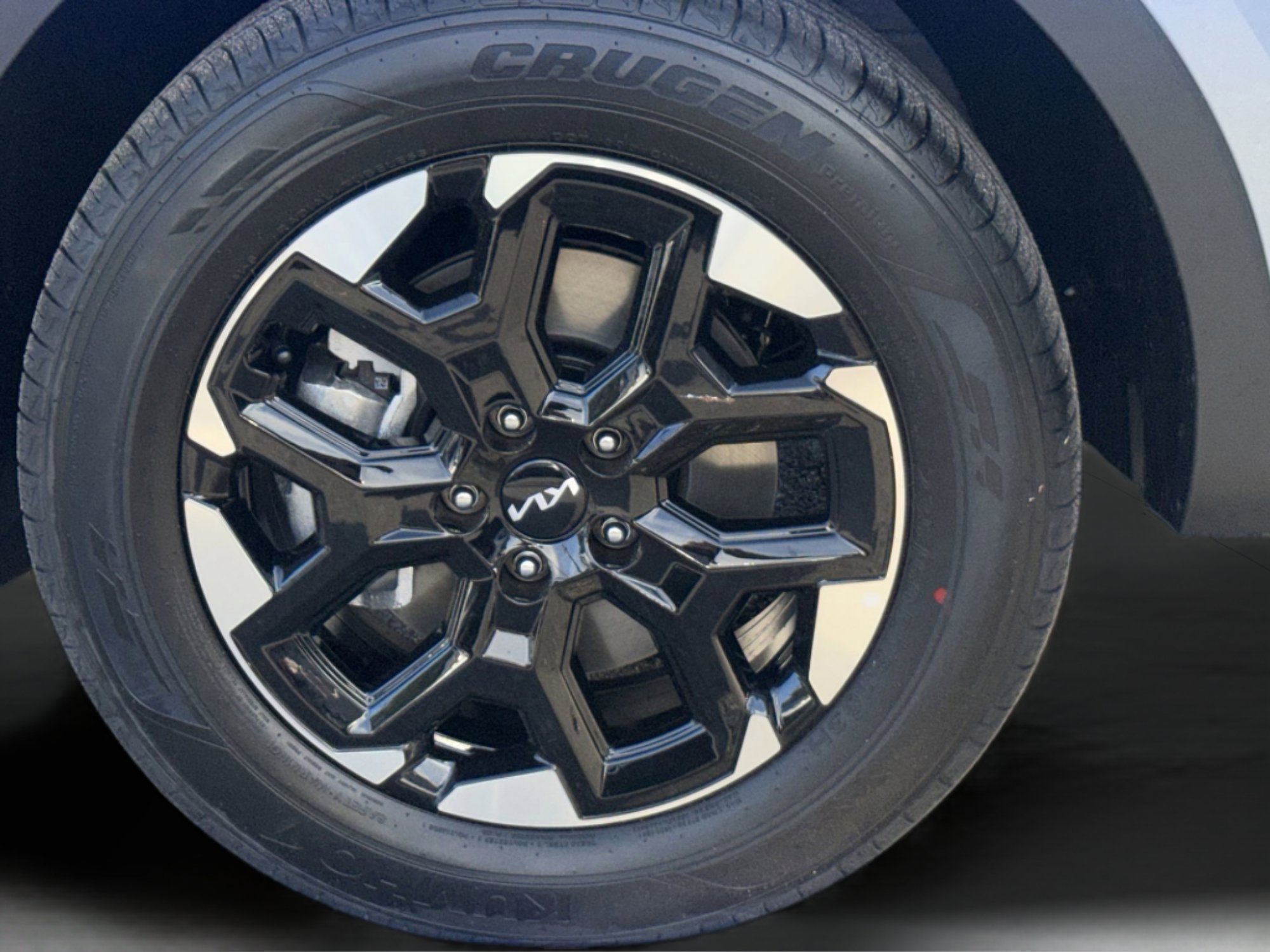 New 2026 Wolf Gray Kia S image 30