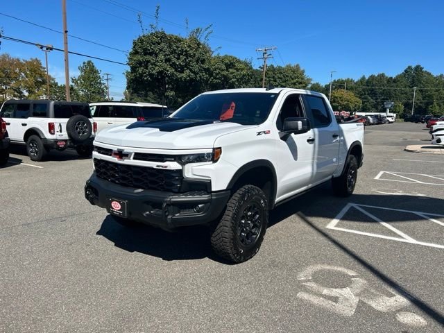 Used 2023 White Chevrolet ZR2 image 3