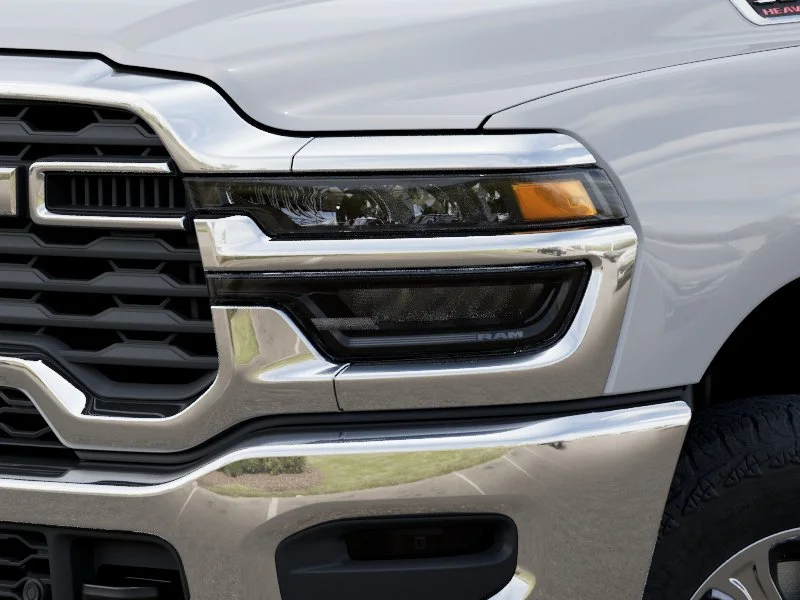 New 2026 Bright White Clearcoat RAM Tradesman image 38