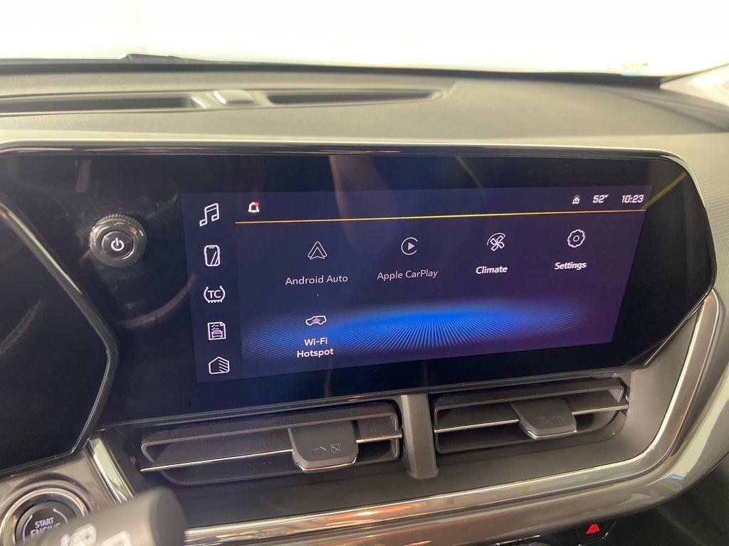 Used 2025 Marina Blue Chevrolet ACTIV image 25