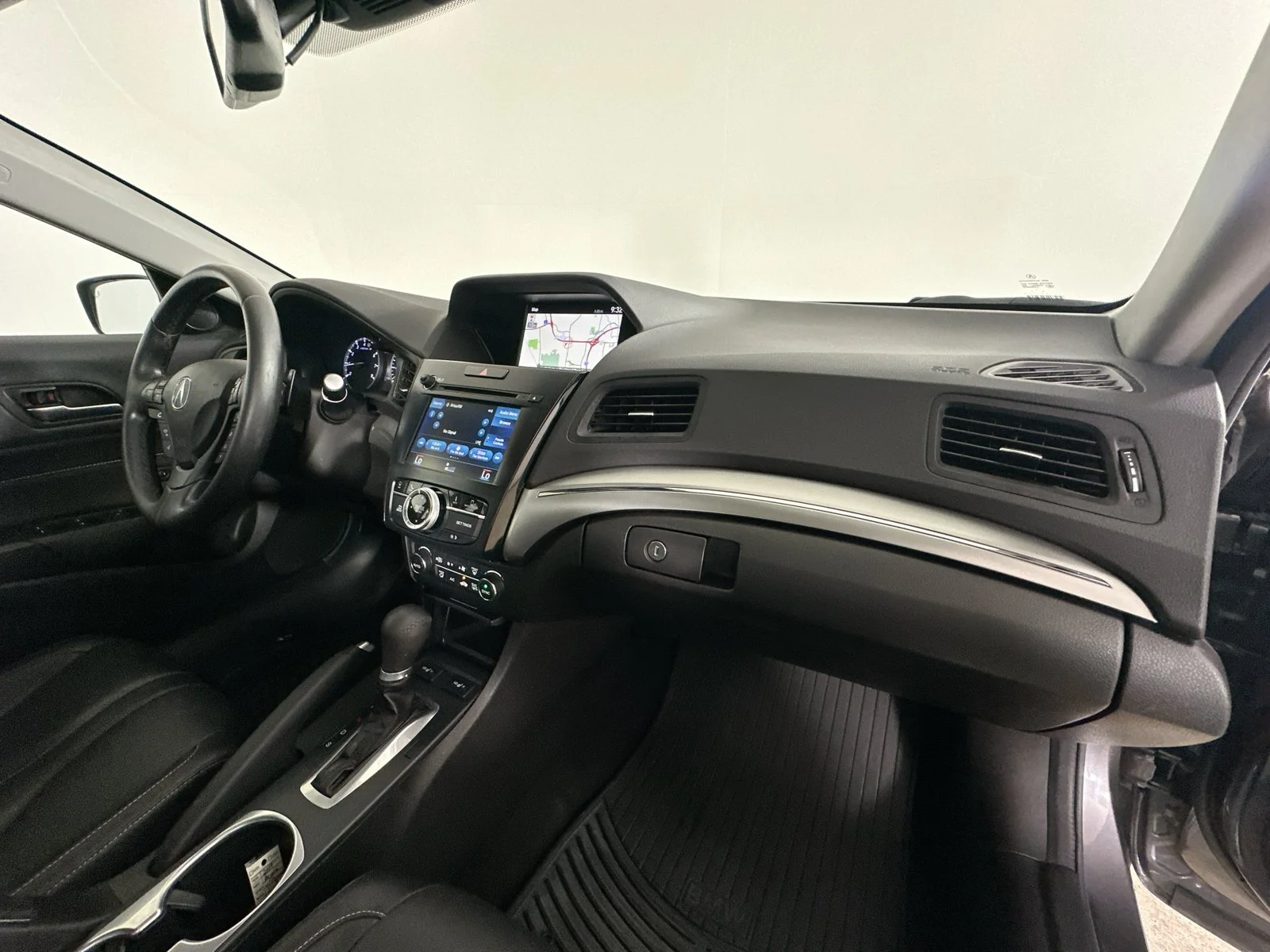Used 2019  Acura  image 44