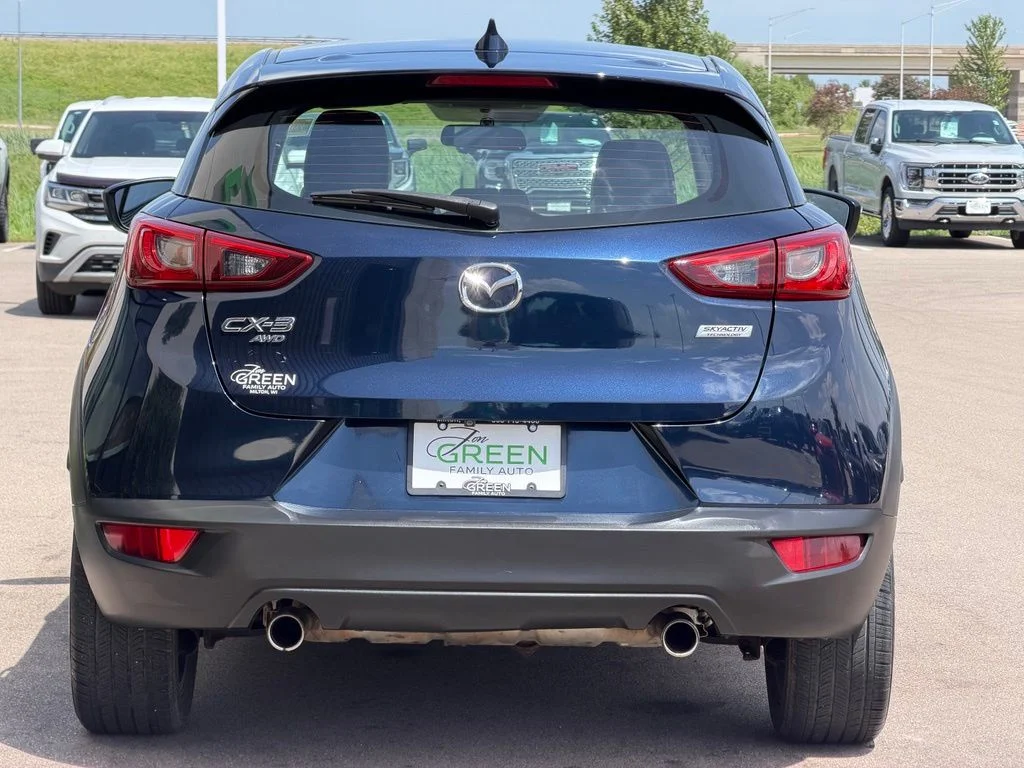 Used 2017 Blue Mazda Touring image 8