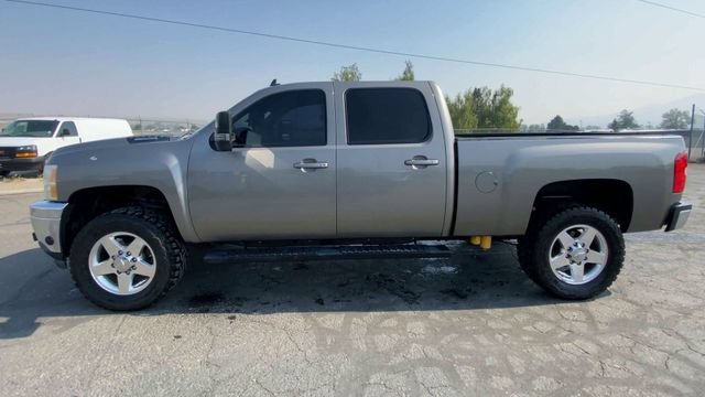 Used 2013 GRAYSTONE METALLIC Chevrolet LTZ image 5