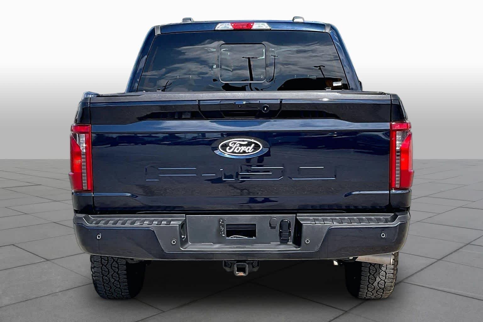 Used 2025 Antimatter Blue Metallic Ford XLT image 5