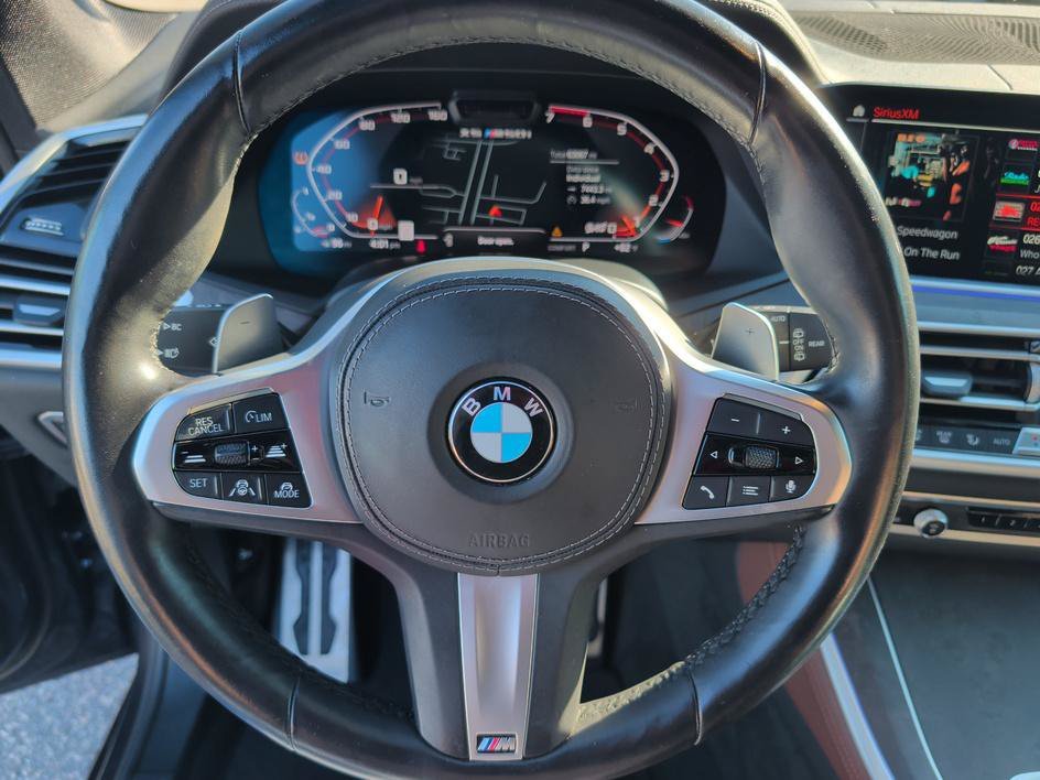 Used 2021 Arctic Gray Metallic BMW M50i image 18
