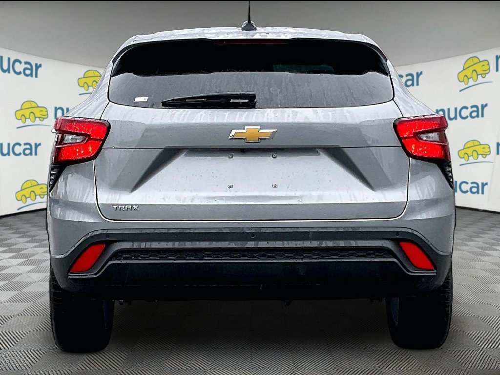 2026 Chevrolet Trax LS - Photo 6