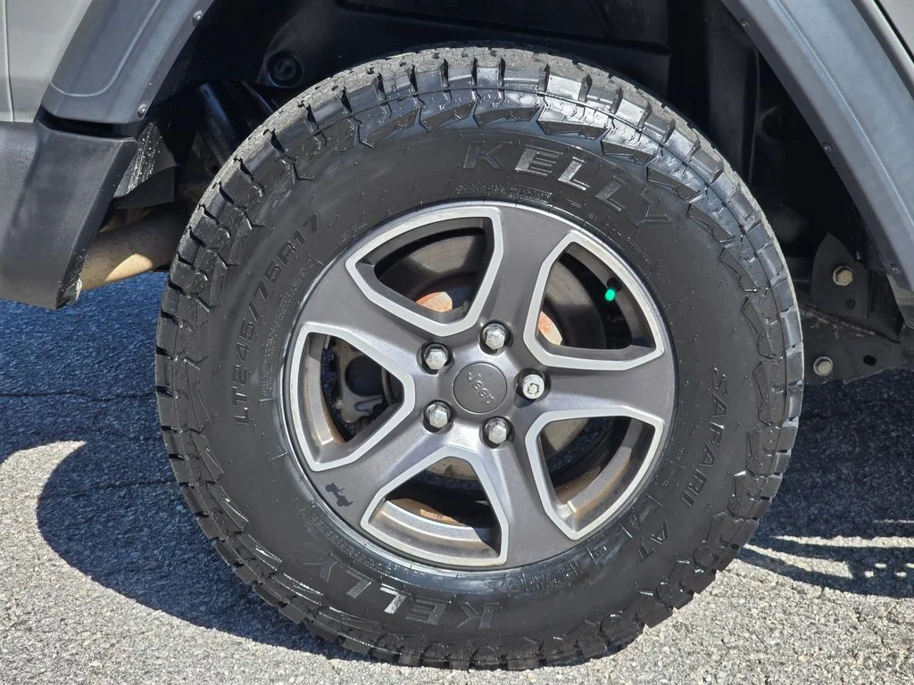 Used 2018 Gray Jeep Unlimited Sport S image 12