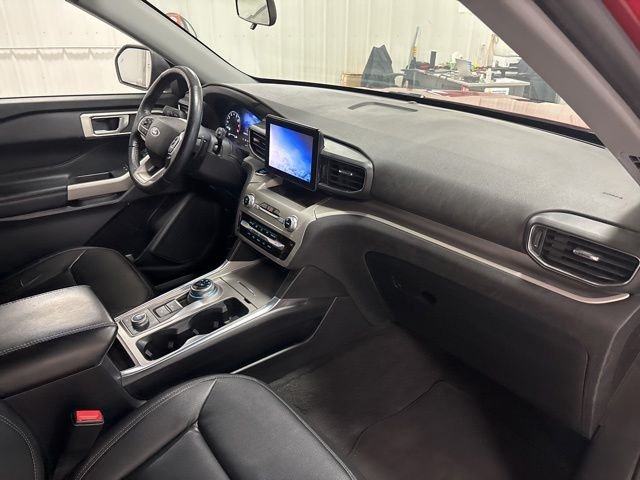 Used 2020 Red Ford XLT image 34