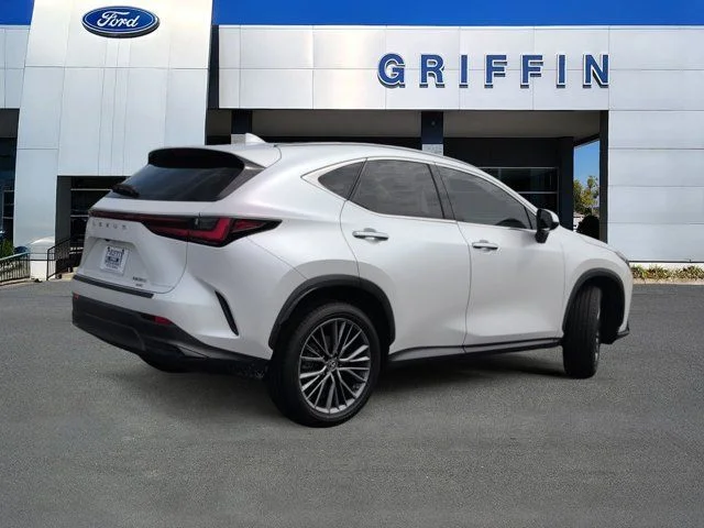 Used 2022 White Pearl Lexus 350 Premium image 4
