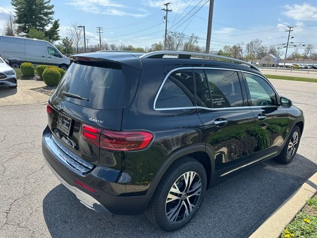 New 2026 Night Black Mercedes-Benz GLB 250 image 5