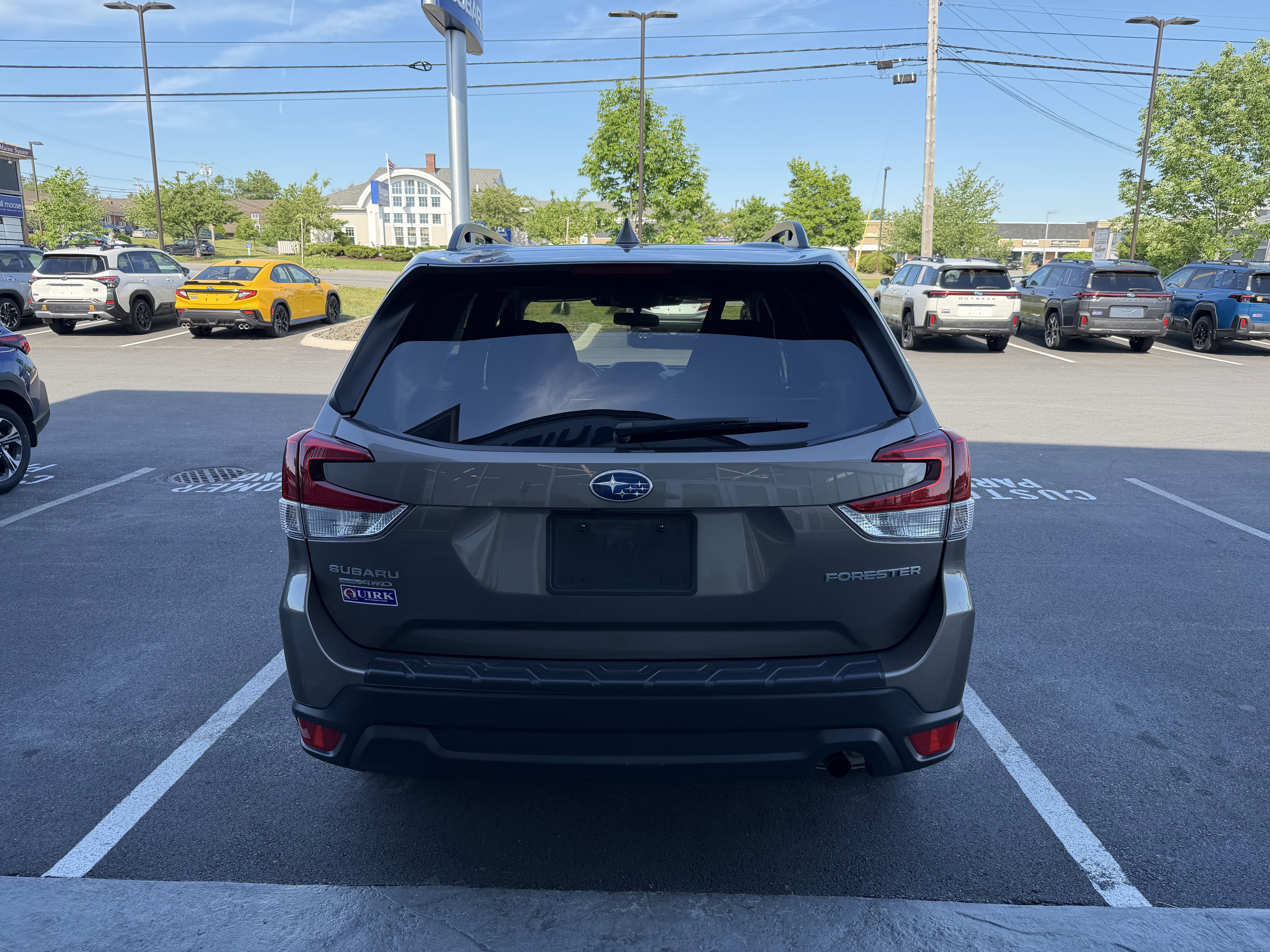 Used 2023 Brilliant Bronze Metallic Subaru Premium image 4