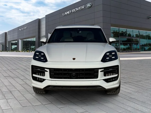 Used 2024  Porsche S image 8
