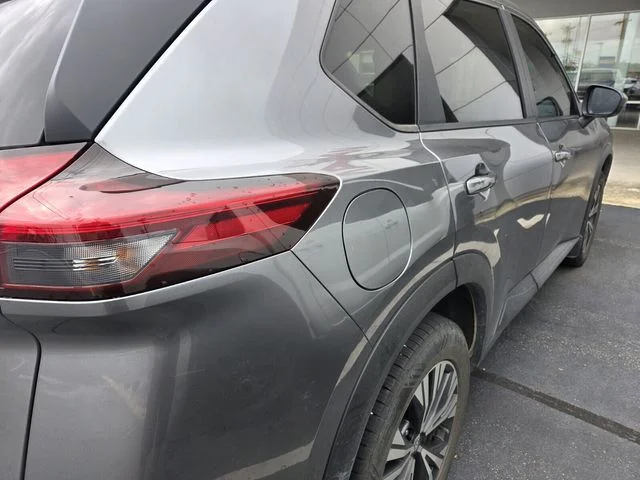 Used 2023 Gray Nissan SV image 9
