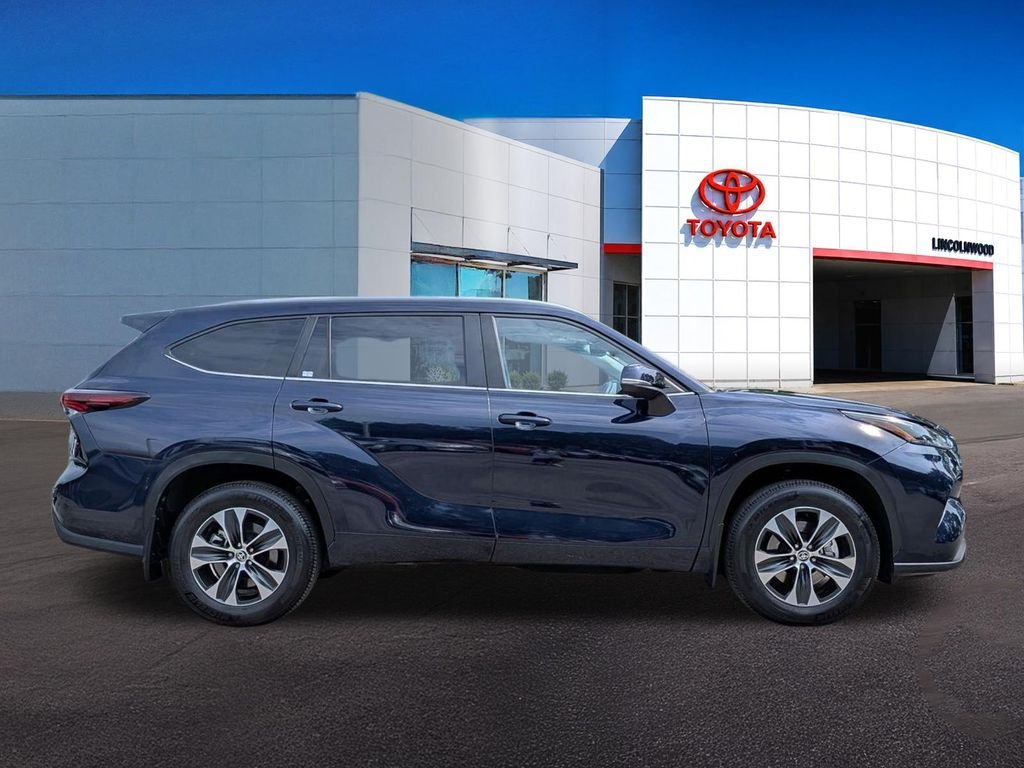 Used 2026  Toyota XLE image 8