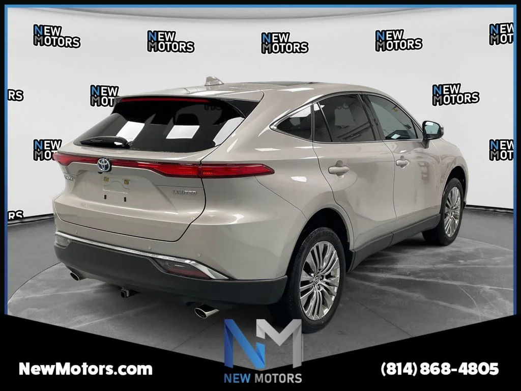 Used 2023 Titanium Toyota Limited image 4