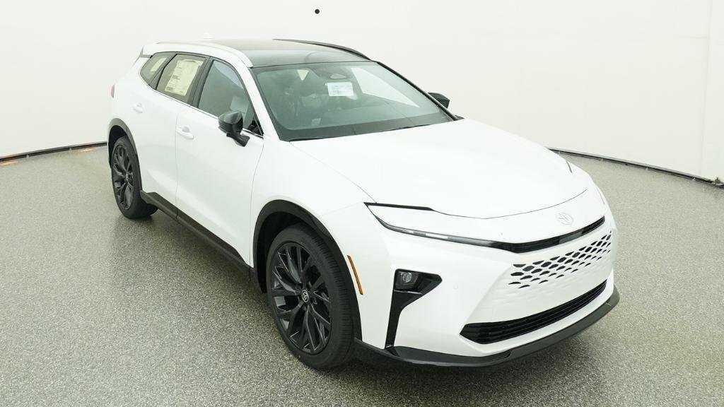 New 2026 Oxygen White Toyota Limited image 2