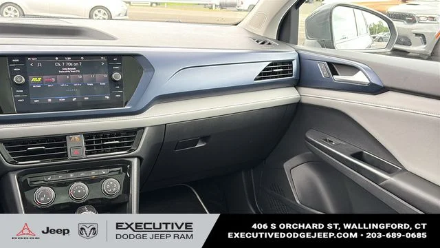 Used 2023 Gray Volkswagen 1.5T SE image 25