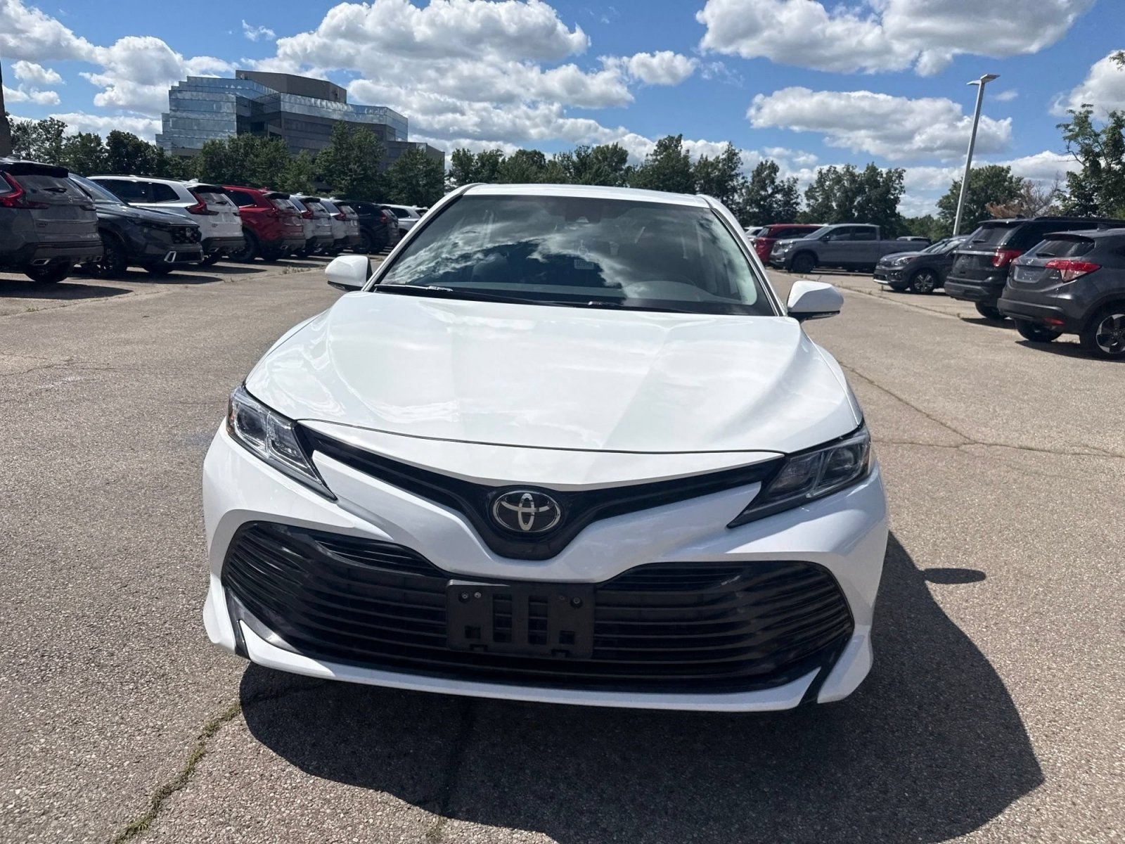 Used 2020 Super White Toyota LE image 18