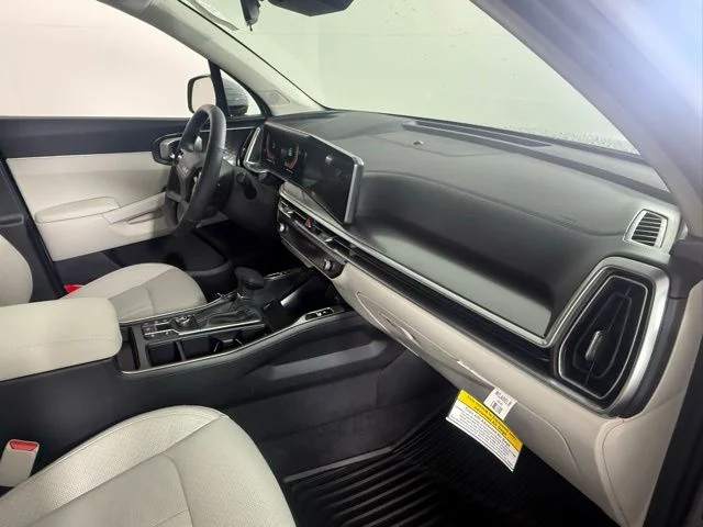2026 Kia Sorento S - Photo 26