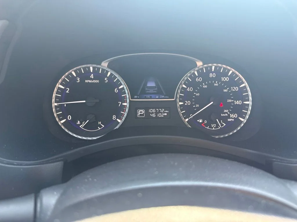 Used 2019 Gray INFINITI LUXE image 21