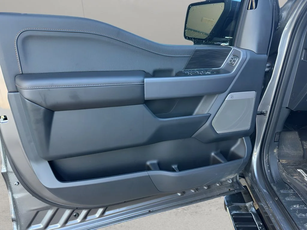 New 2025 Carbonized Gray Metallic Ford LARIAT image 2