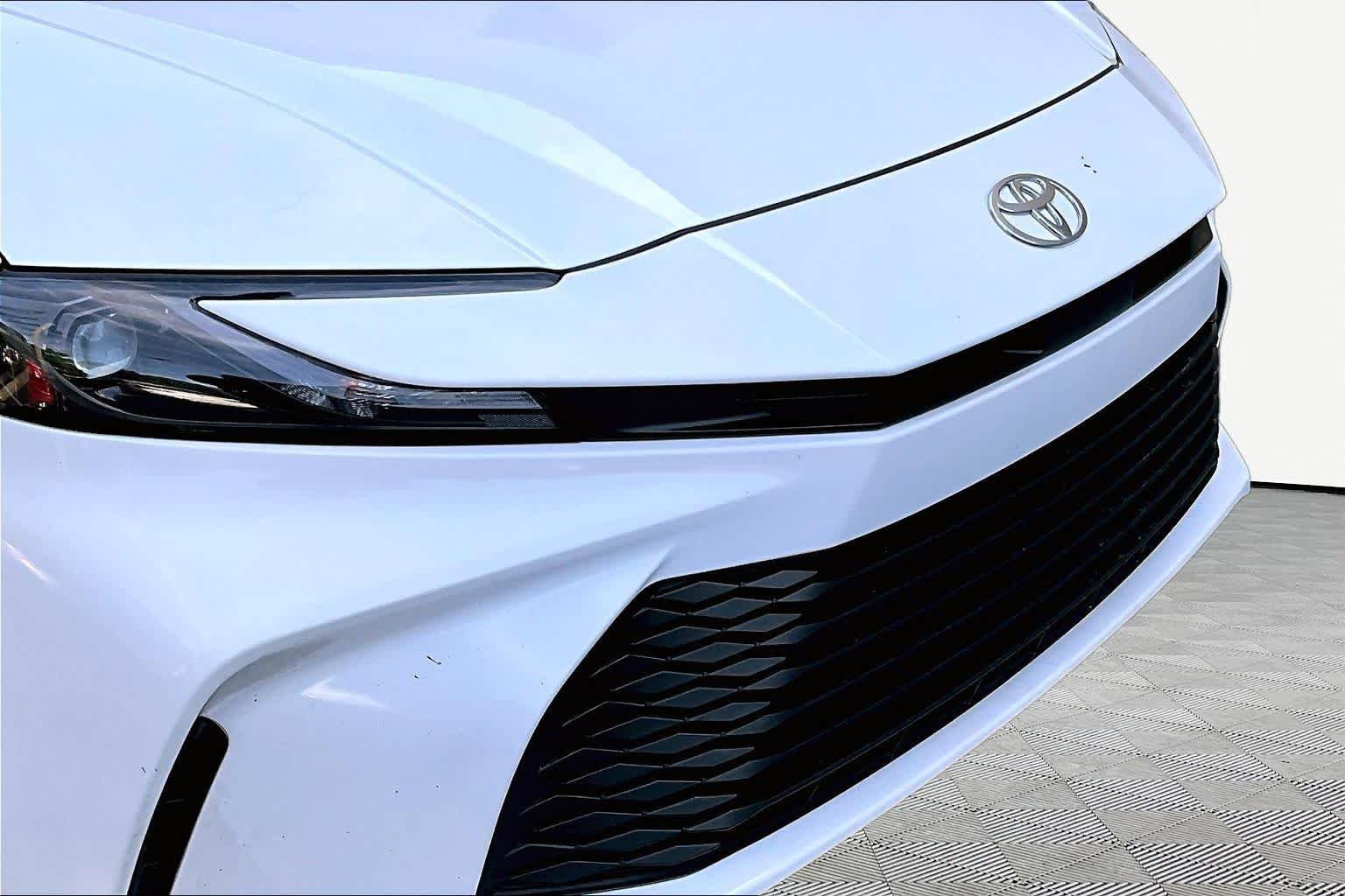 Certified Used 2025 Ice Cap Toyota LE image 30