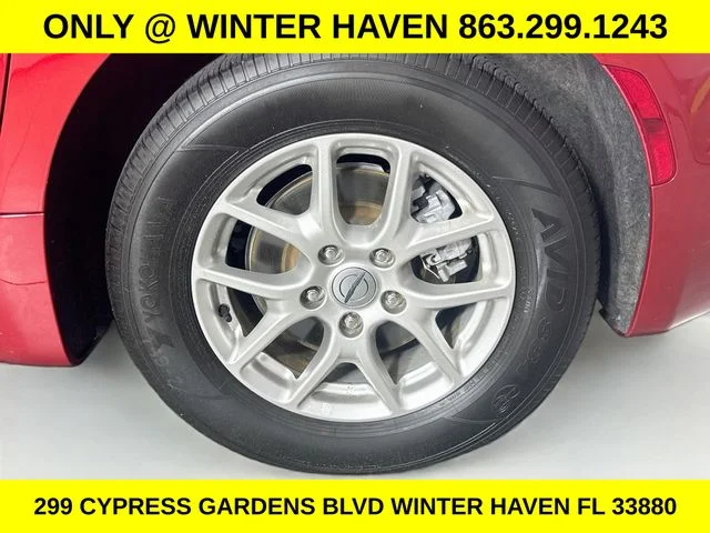 Used 2024 Red Chrysler Touring L image 31