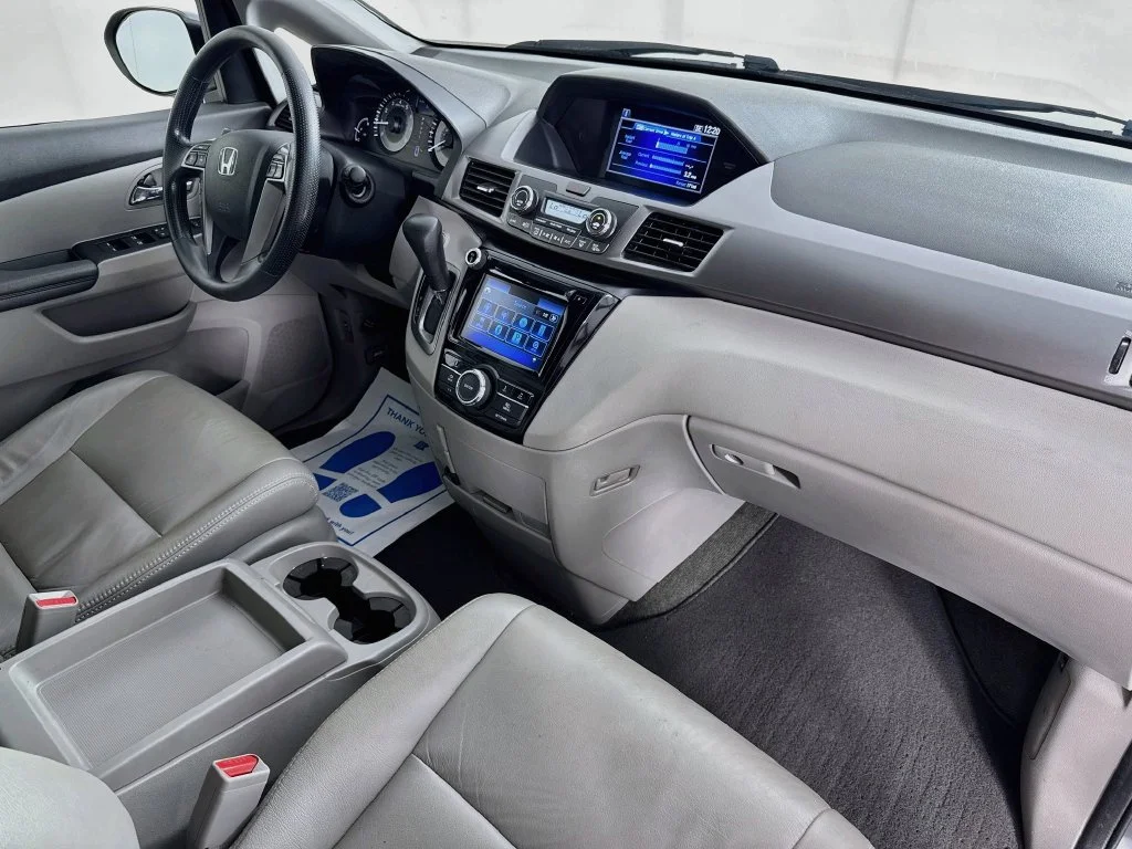 Certified Used 2016 Modern Steel Metallic Honda EX image 37