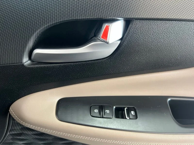 Used 2019 Brown Hyundai Limited image 15
