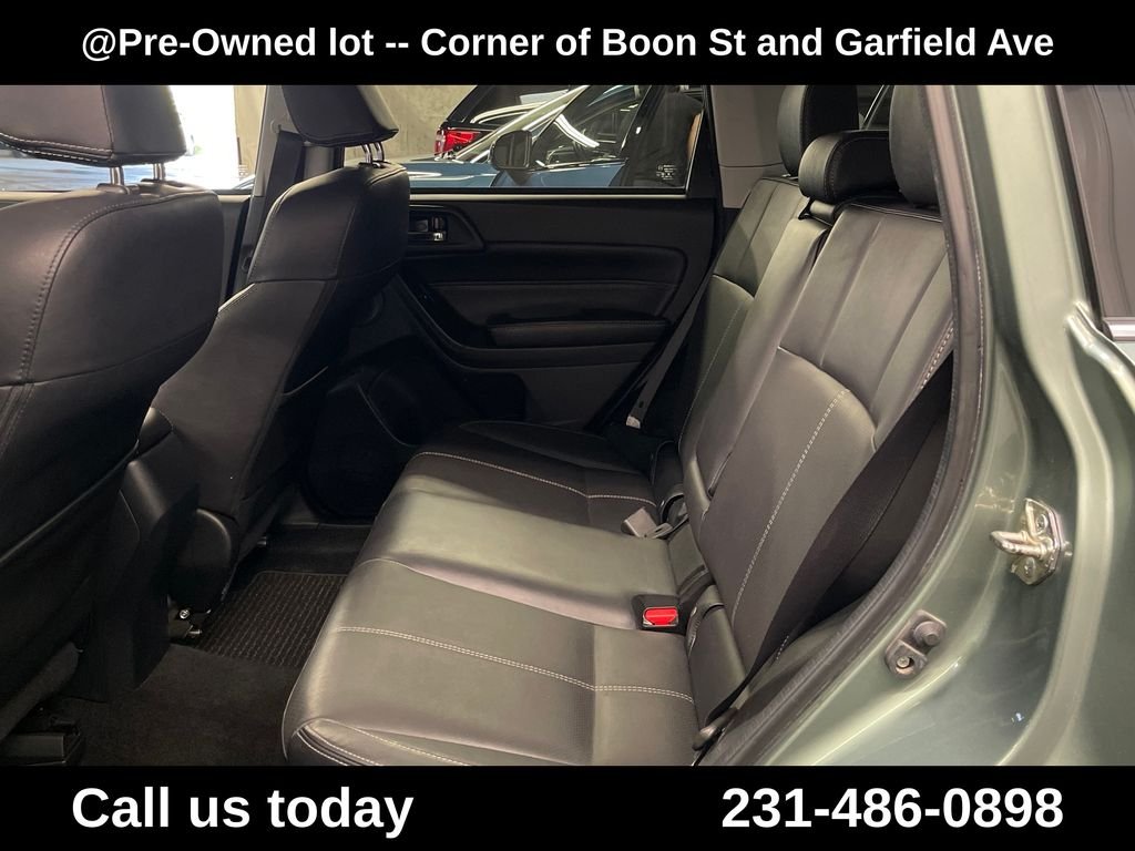 Used 2017 Green Subaru 2.5i Touring image 27