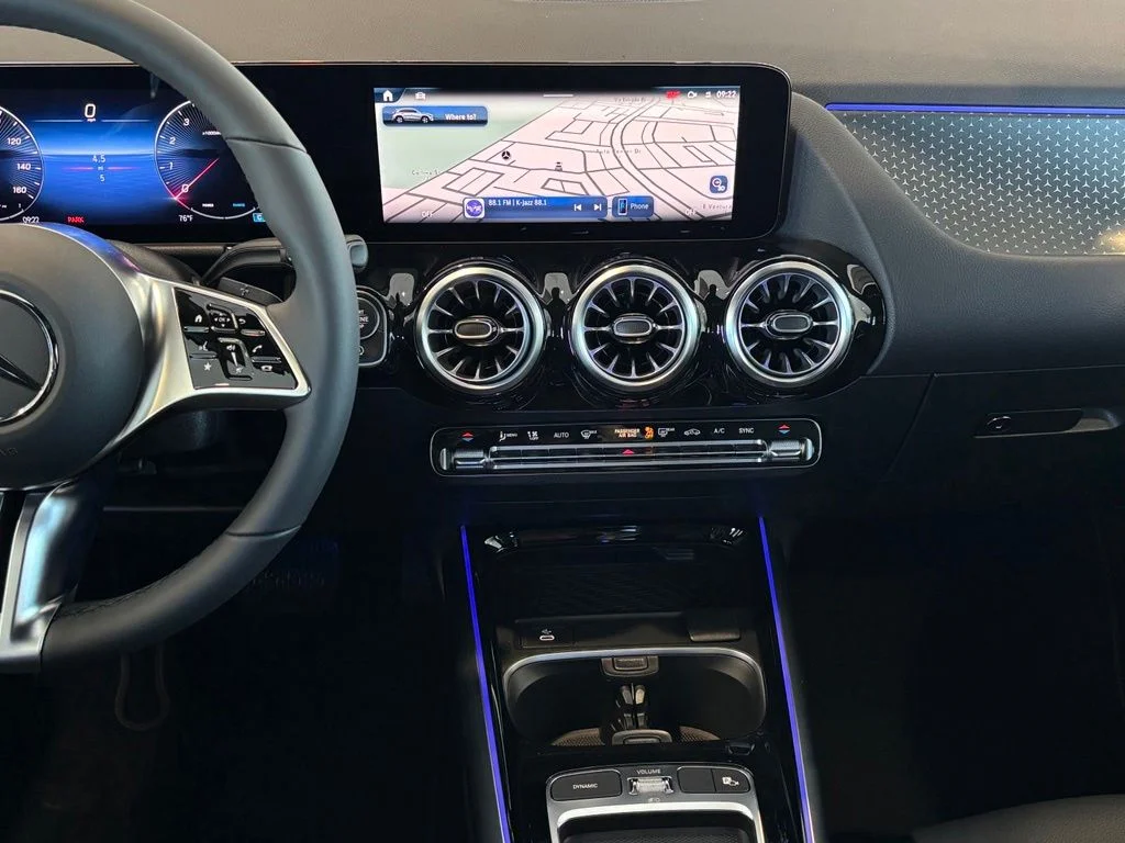 Used 2026 White Mercedes-Benz GLA 250 image 31
