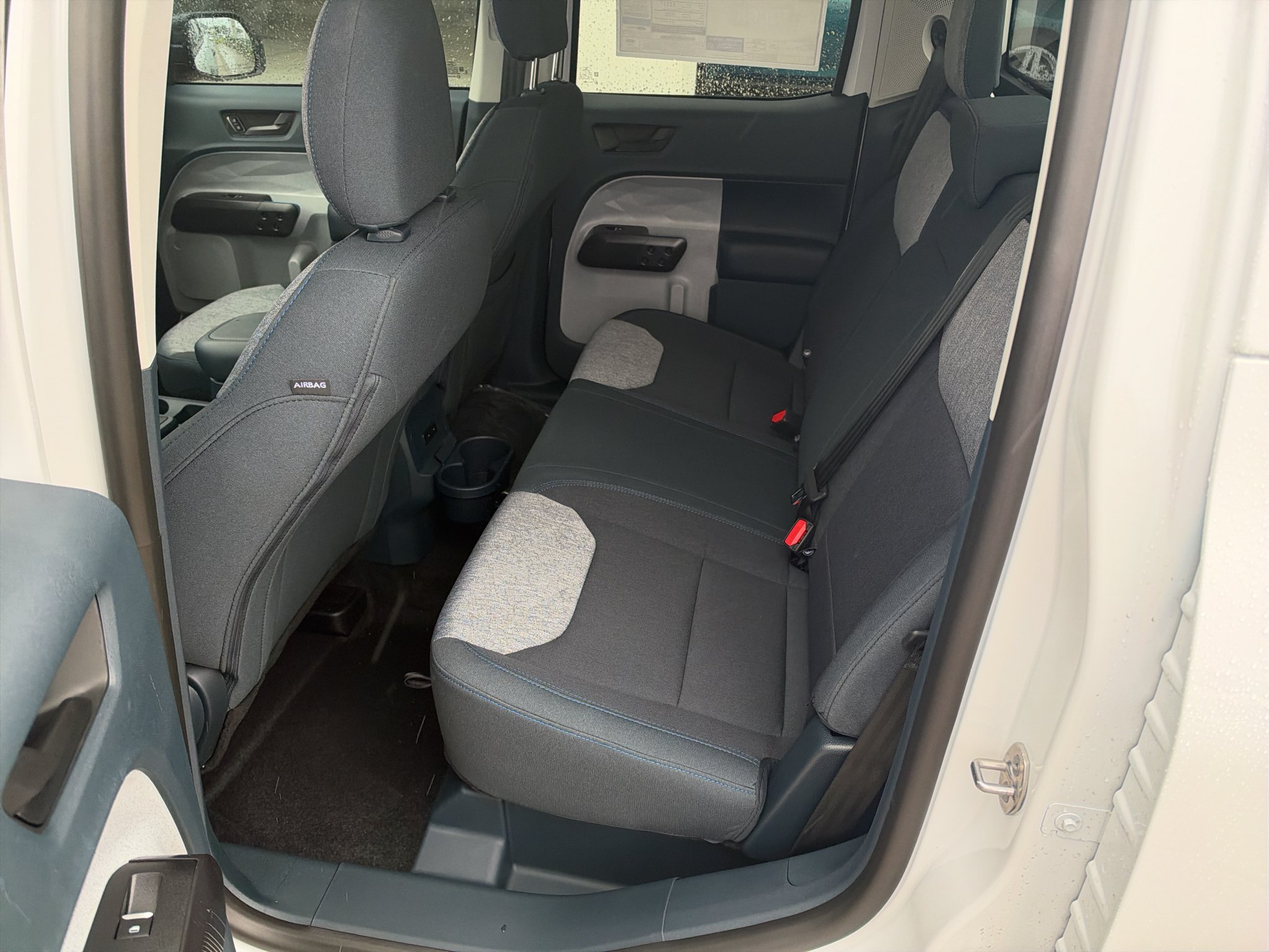 New 2026 Oxford White Ford XLT image 11