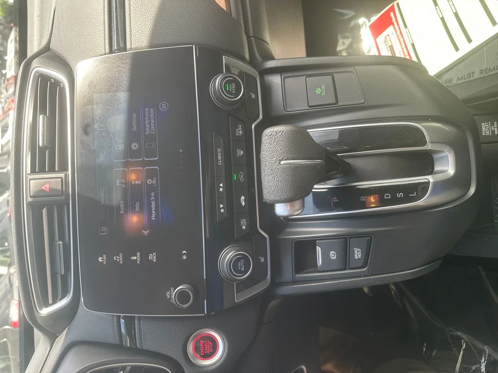 Used 2018 Silver Honda EX image 9