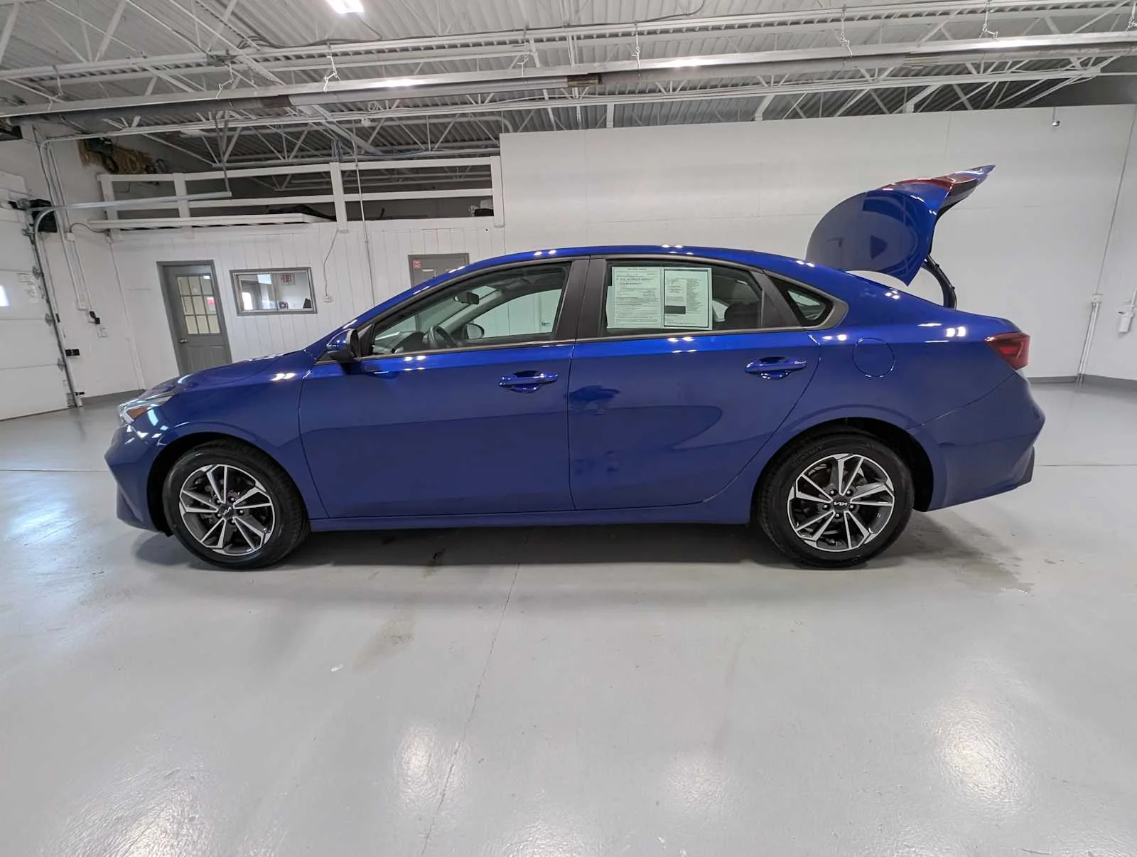 Certified Used 2023 Deep Sea Blue Kia LXS image 12