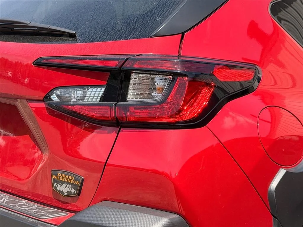 Used 2024 Red Subaru Wilderness image 22