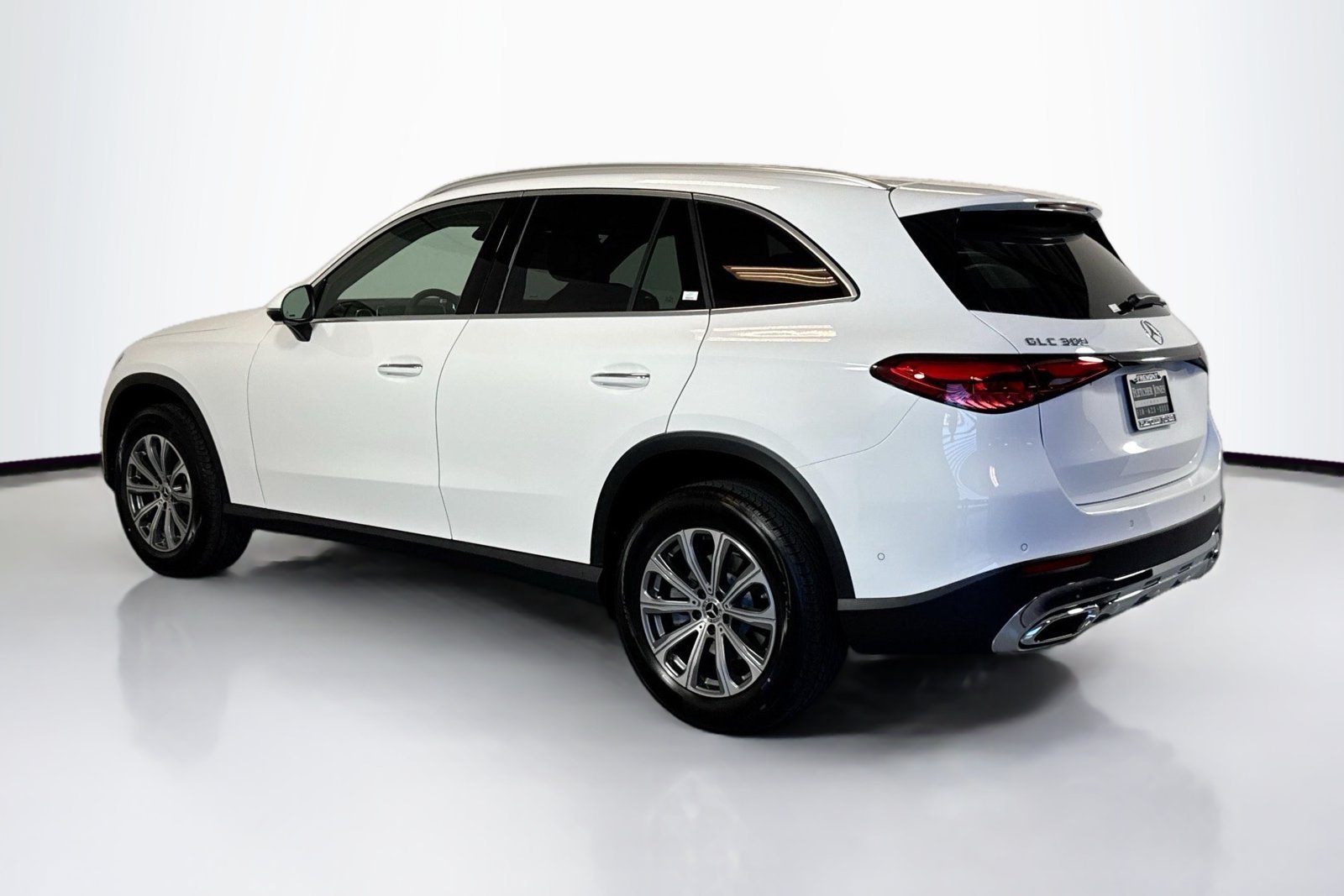 New 2026 Polar White Mercedes-Benz GLC 300 image 7