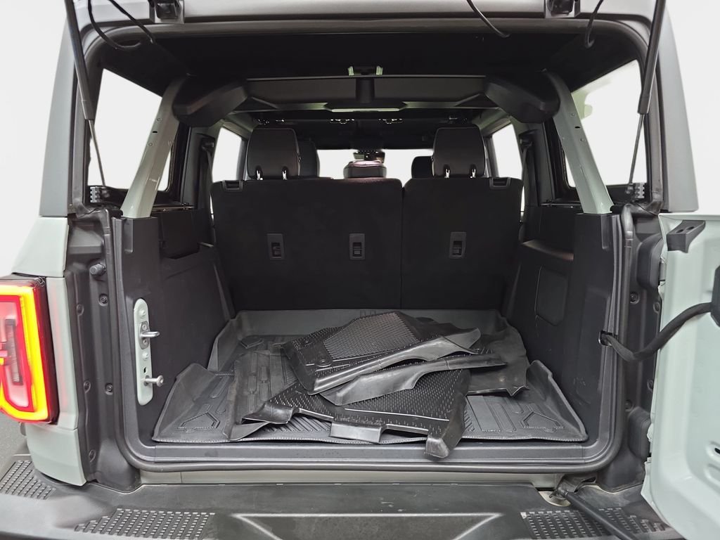 Used 2023 Cactus Gray Ford Badlands image 14