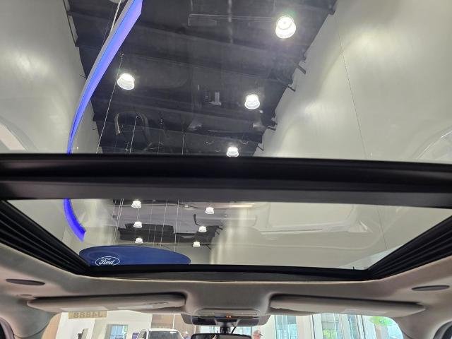 New 2026 Star White Metallic Tri-Coat Ford Platinum® image 50