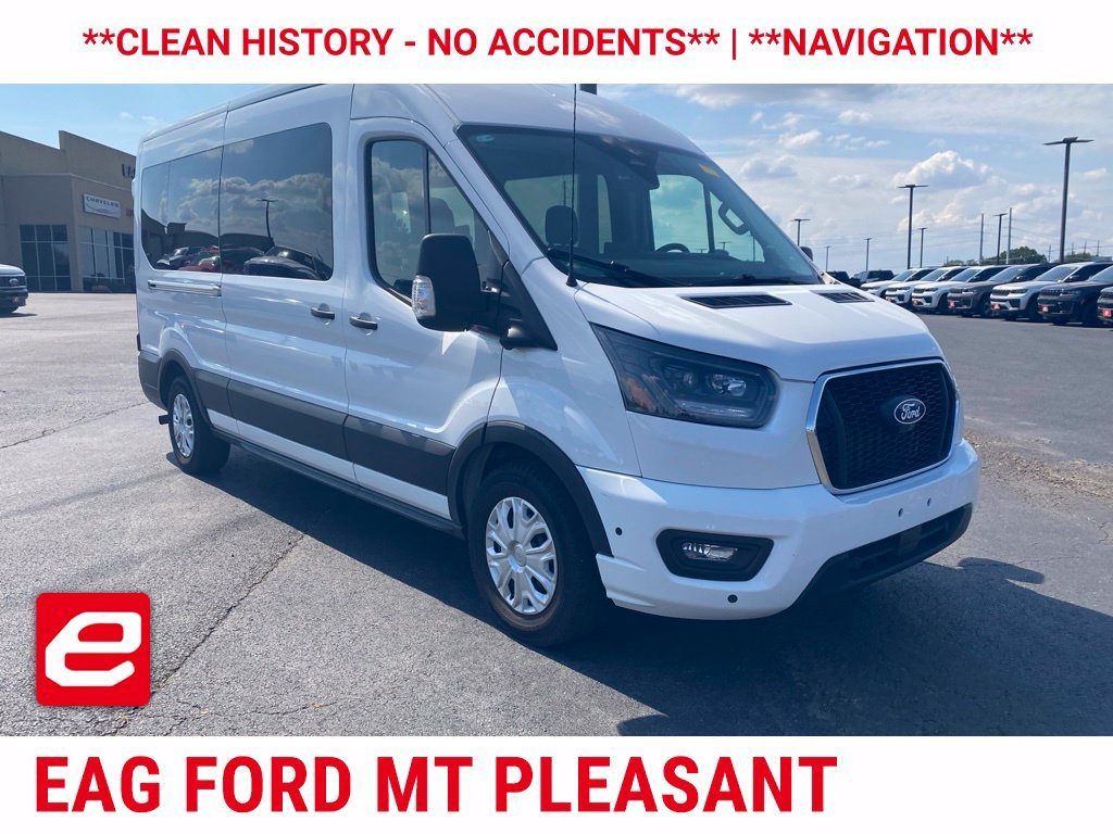 Used 2026 Oxford White Ford XLT image 1