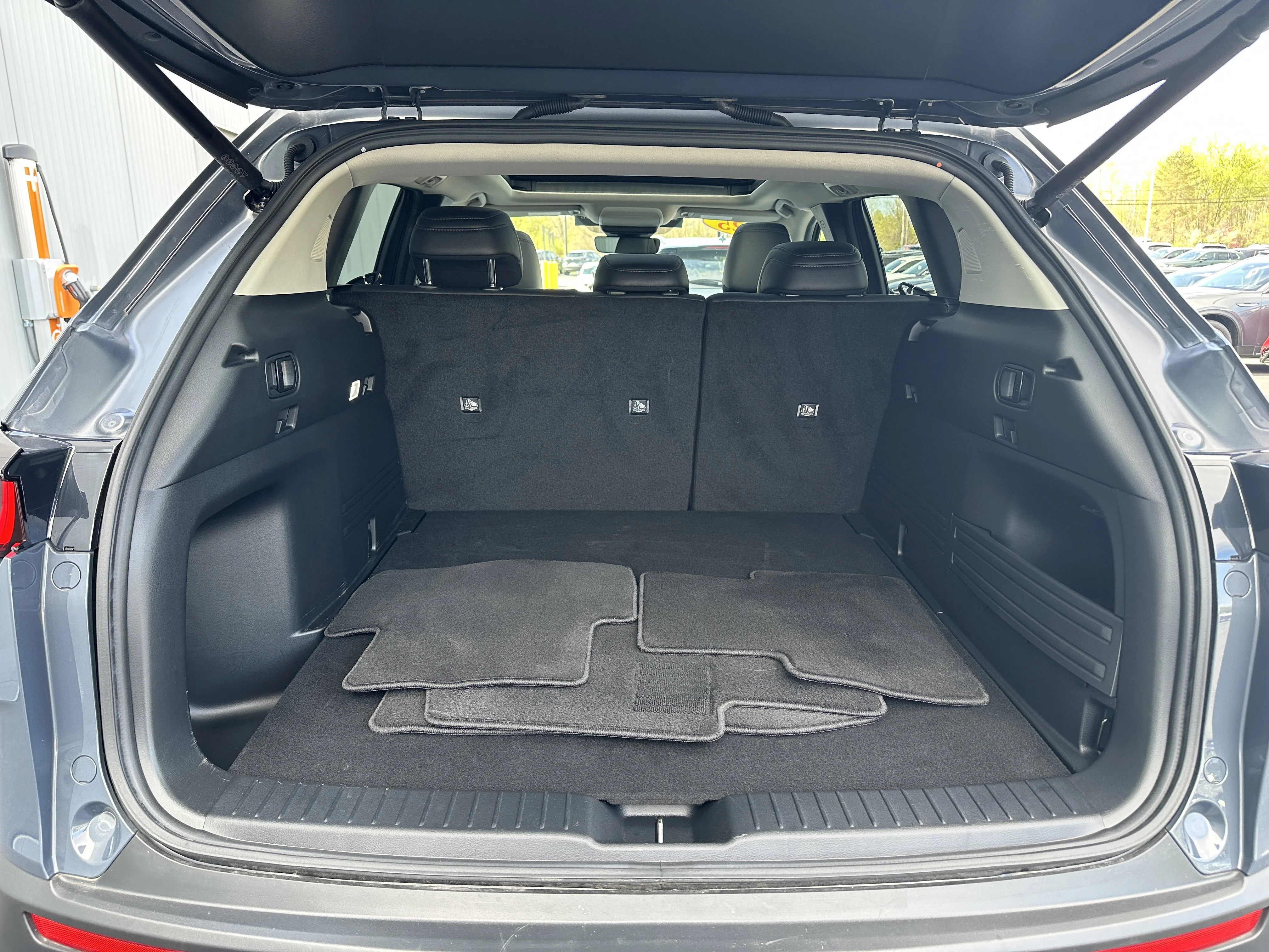 2025 Mazda CX-50 Premium - Photo 18