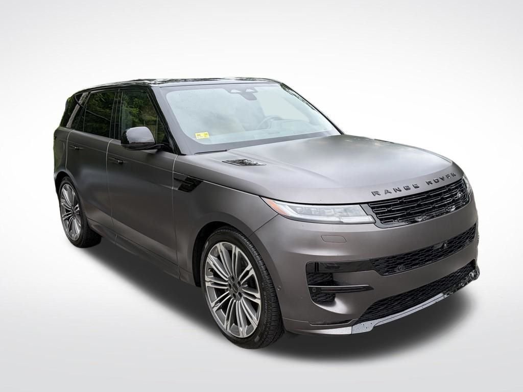 Used 2026 Gray Land Rover Dynamic SE image 3