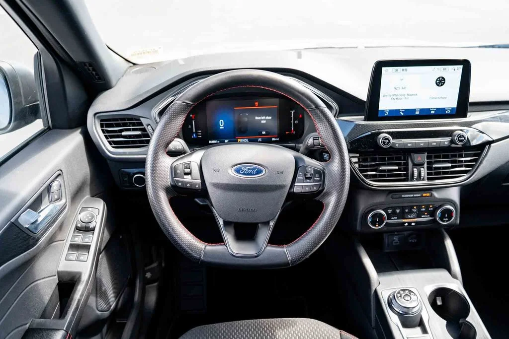 Used 2023 Silver Ford ST-Line image 24