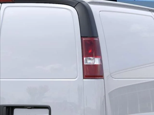 2025 GMC Savana Cargo Work Van - Photo 11