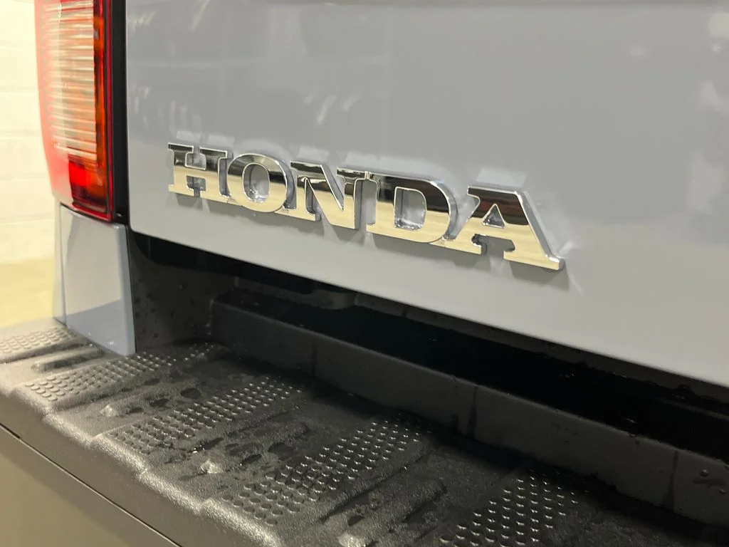 New 2026 Sonic Gray Pearl Honda Black Edition image 5